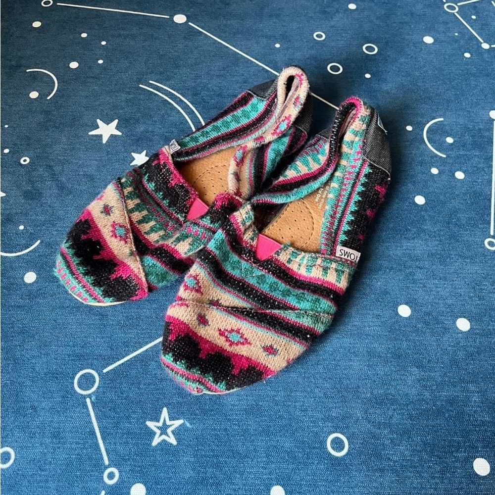 TOMS-Classic Slip On Shoes-AZTEC TRIBAL PATTERN-Size 7 colorful